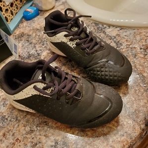 Baseball cleats